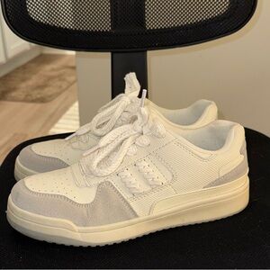 Steve Madden Sneakers